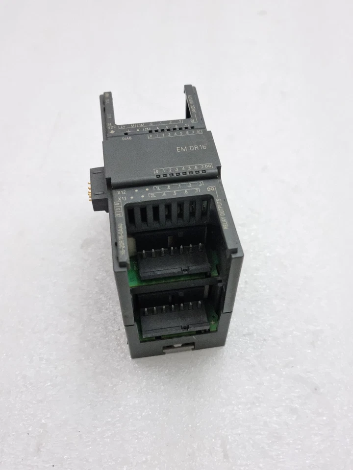 Siemens 6ES7288-2DR16-0AA0 S7-200 Smart EM DR16 Module 6ES72882DR160AA0 FreeShip